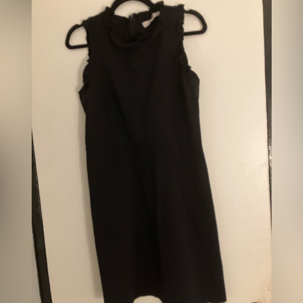 Loft Black Dress Ruffle Collar and Sleeve ❤️🌺